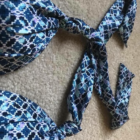 Athleta Aqualux Bikini Top and Bottoms - Picture 4 of 4